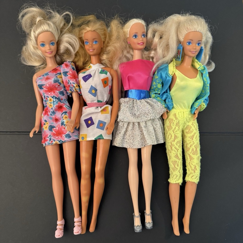 Vintage Mattel Barbie Doll Lot 4 Blonde Hair Blue Eyes 1980s 1990s Mixed Outfits